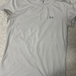 Under armour short sleeve t-shirt